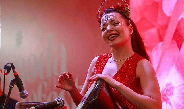 ModaFest'te Ceren Özdemir rüzgarı esti