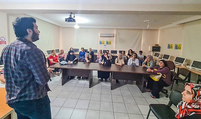 Öğretmenler ve kursiyerlere "Kanser taraması" eğitimi verildi