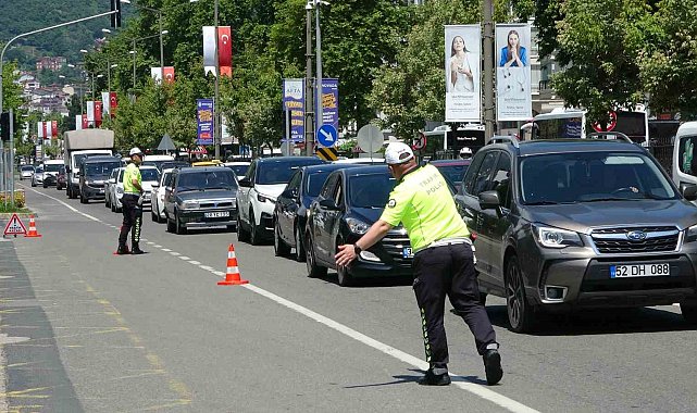 Ordu'da bayram tatiline çıkanlara 'Bu Yolda Sana Çok Güveniyoruz' denetimi