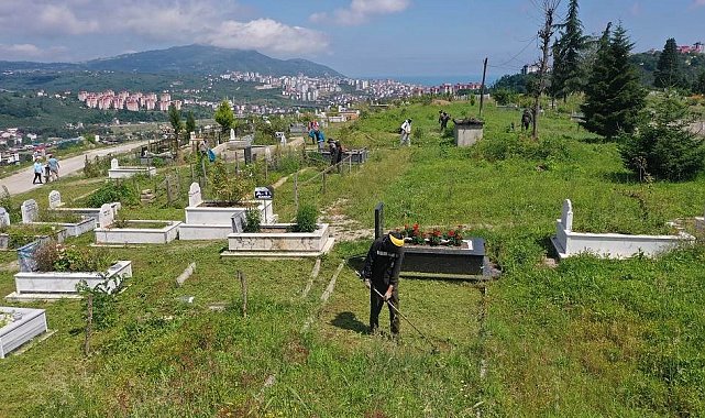 Ordu'da mezarlıklarda bayram temizliği artırıldı