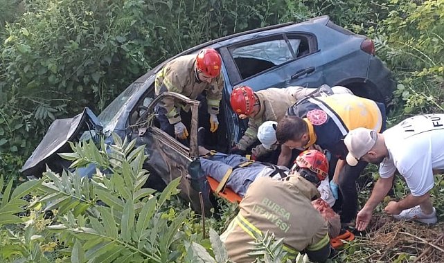 Otomobil dere yatağına uçtu: 1 ölü 3 yaralı