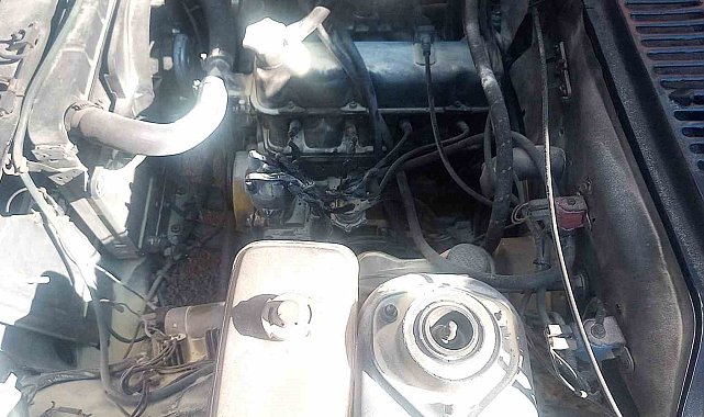 "Canım" dediği otomobilini küle dönmekten kurtaran tamircinin iyiliğini unutmadı