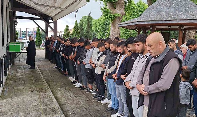 Trafik kazasında hayatını kaybeden genç defnedildi