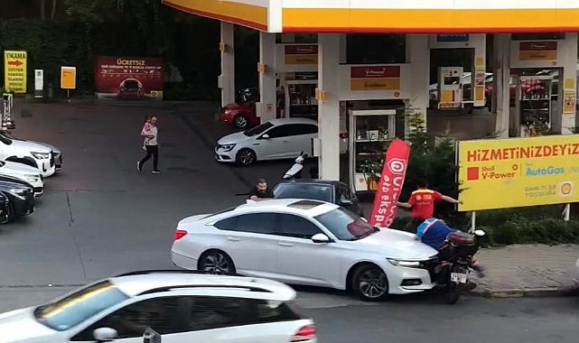 Üsküdar'da dehşet: Benzin alamayınca çalışanların üzerine otomobil sürdü