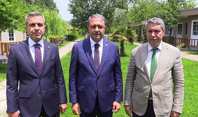 Vali Şıldak: "Balıkesir'i eğitimde daha ileriye taşıyacak ve başarılarla dolu bir gelecek inşa edeceğiz"