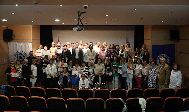 Yaklaşık yarım asır sonra tekrar üniversite öğrencisi oldular
