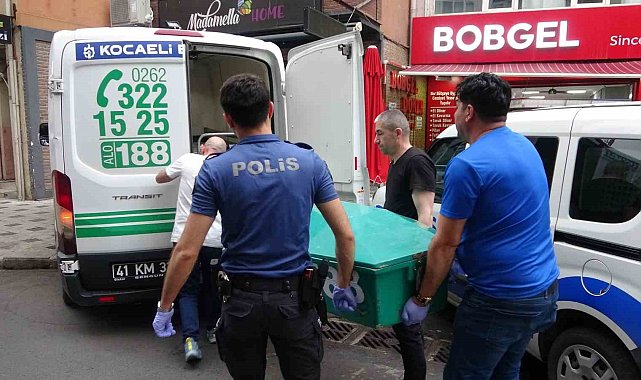 Yaşlı adam evinde ölü bulundu