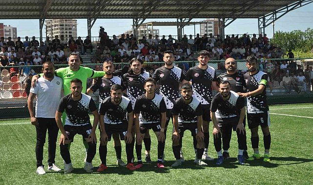 Yeni Esenspor Antrenörü Faruk Yıldız: "Her güzel şeyin bir sonu varmış"