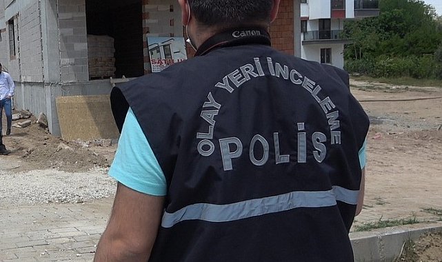 Yıkılan duvarın altında kalan inşaat ustası hayatını kaybetti
