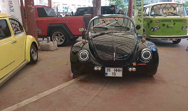Yüzlerce modifiye araç tutkunu Başkent'te bir araya geldi