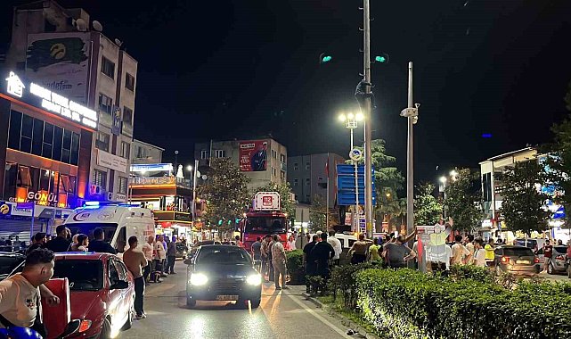 Zabıtadan kaçan dilenci aydınlatma direğine çıktı, ilçeyi birbirine kattı