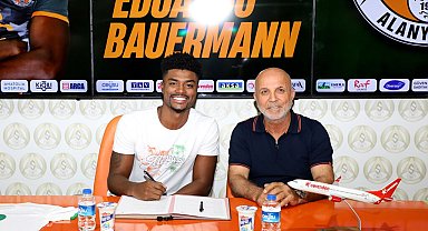 Alanyaspor'a Brezilyalı defans