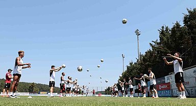 Beşiktaş, yeni sezon hazırlıklarını sürdürüyor