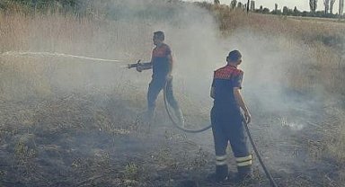 Burdur'da aynı günde iki ayrı yerde ot yangını