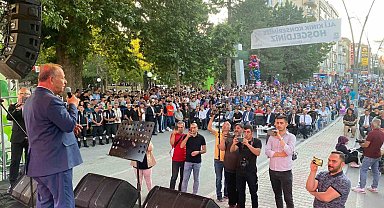 Ereğli'de Yunus Emre Parkı Ali Kınık konseriyle açıldı