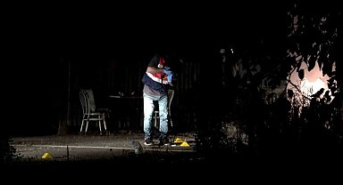 Evlat dehşeti: Babasını tüfekle öldürdü, babaannesini darp etti, evi ateşe verdi