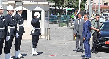 Gaziantep Valisi Kemal Çeber göreve başladı