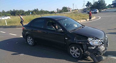 İpsala'da 2 otomobil çarpıştı, 1 kişi yaralandı