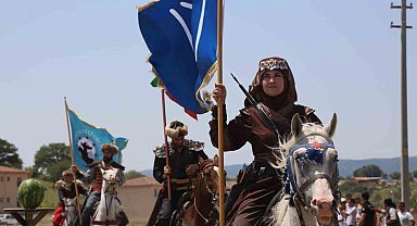 İvrindi'de rahvan at yarışı coşkusu