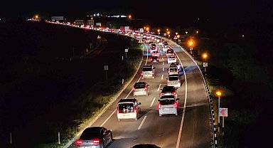 Karabük'te bayram dönüşü yoğunluğu devam ediyor