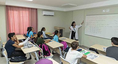 Mersin'de kurs merkezi öğrencilerine danışmanlık hizmeti