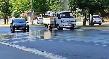 Pendik'te borusu patladı, krizi fırsata çeviren sürücüler arabalarını yıkadı