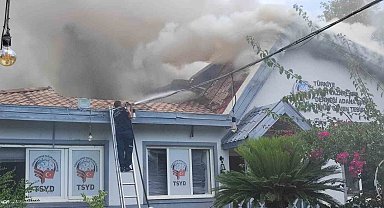 Restoranda başlayıp TSYD'ye sıçrayan yangın kontrol altına alındı