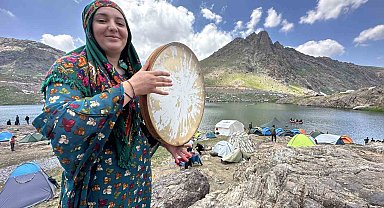 Türkiye'nin en yüksek festivali Yüksekova'da başladı
