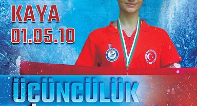 Uşaklı yüzücü, Bulgaristan'dan bronz madalyayla döndü